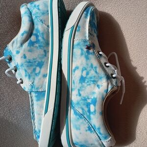 Twisted X Men’s Blue and White Tie-Dye Casual Shoes size 9M
Desc